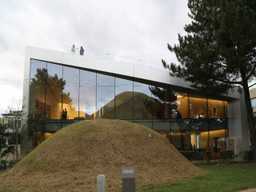 클래식과 레트로, 힙을 잇는 시간의 경주