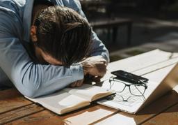 주식으로 <strong>돈 벌기</strong> vs 부동산으로 <strong>돈 벌기</strong>, 어느 쪽이 쉬울까요?