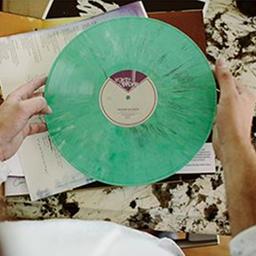 월 정액 기반의 레코드판 대여 서비스, <strong>Vinyl</strong> <strong>Me</strong> <strong>Please</strong>