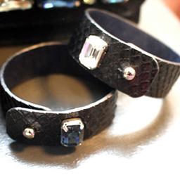 <strong>가죽</strong> 파우치-팔찌, 직접 만들자