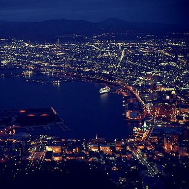 "오늘은 어제와<br>반대 방향으로 걸어볼까?"