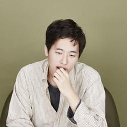 황인찬 “한 번에 읽히는 시가 좋다”