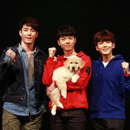 '한밤중에 개에게 일어난 의문의 사건' 샌디, 백스테이지부터 무대까지