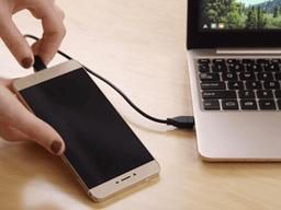 스마트폰을 노트북 본체로 활용한다? <strong>슈퍼북</strong>!