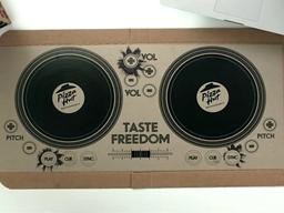 <strong>DJ</strong> 박스로 변신하는 피자 박스가 있다?