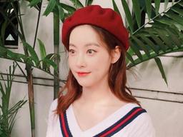 머리부터 발끝까지, <strong>가을</strong>에는 역시 ‘레드’