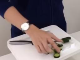 부엌일을 한 손으로