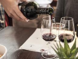 많이 마셔서 죄송합니다, 디오니소스 님!