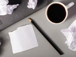 그래서 <strong>작가</strong>는 얼마 버는데요?