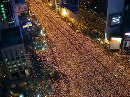 <strong>촛불집회</strong> 인원을 추산하는 코드를 짜봤다