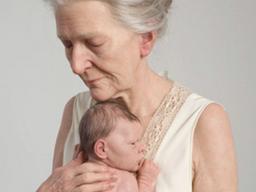 돋보기로 보는 삶, <strong>극사실주의</strong>