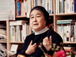 <strong>이해인</strong> 수녀 “먼저 대접해야 행복이 밀려옵니다”