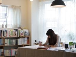 마음을 다해 읽고 싶은 책 '달의 조각' 하현의 이야기