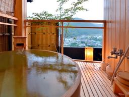 초록을 즐기는 후루유 온천 '스기노야'