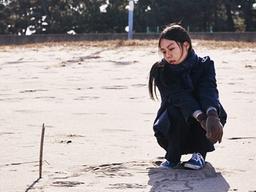 '밤의 해변에서 혼자', 결국 취사선택의 문제