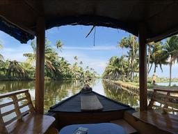 낭만 싣고 <strong>두둥실</strong> 남인도 수로유람