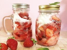 여름대비! 달달한 홈메이드 '<strong>딸기청</strong>' 만들기