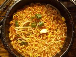 라면이 불량<strong>식품</strong>이라는 5가지 오해와 진실