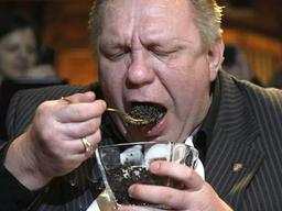 최고의 식재료 <strong>캐비어</strong> : 바다의 검은 다이아몬드