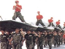 군대식 <strong>기업</strong> 경영의 종말