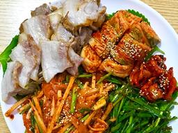 전국 보쌈 맛집, 부드러운 고기와 아삭한 <strong>김치</strong>의 콜라보