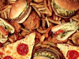 <strong>기름진</strong> <strong>음식</strong>을 먹을 때 내 몸에 생기는 일들