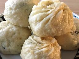 김이 모락모락~ 온기 가득한 찐빵 맛집