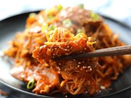 두가지 재료로 이렇게 푸짐하게? <strong>삼겹살</strong> <strong>콩나물</strong><strong>찜</strong>