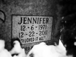 이 <strong>남자</strong>의 아내는 암에 걸렸습니다