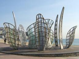 세계적 <strong>거장</strong>의 작품이 쓰레기로? 해운대구의 만행