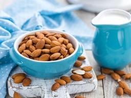 ‘<strong>모발</strong>에도 영양공급’ 윤기 헤어 만드는 식품들