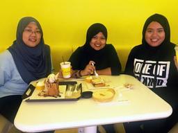 요우커 사라진 제주 옐로우카페…히잡 쓴 <strong>동남아</strong>인이 왔다