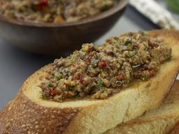 바게트에 올린 ‘아몬드 타프나드’, 요리초보도 뚝딱