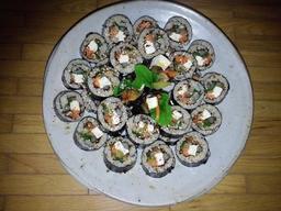 [슬기로운 채식생활] 산, 들, 바다가 다 있다…봄철 나들이엔 현미 채식 김밥