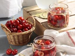 느끼할 때 딱! 새빨간 ‘체리 <strong>피클</strong>’