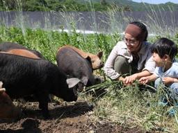 [슬기로운 채식생활]“무엇을 먹느냐는 이제 윤리적인 문제”…‘잡식가족의 딜레마’ 황윤 감독