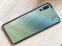 6.5인치 아이폰X 플러스, 애플 '<strong>트리플</strong> <strong>카메라</strong>' 선보인다