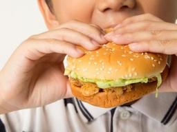 패스트푸드ㆍ라면 즐기는 어린이, <strong>ADHD</strong> 위험도 높다