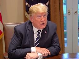 푸틴 편들었다 혼쭐난 트럼프, 하루만에 "말실수였다" 변명