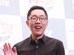 KBS, 김제동 주중 심야 시사<strong>토크쇼</strong> 추진···노조 "개그맨 출신을?" 반발