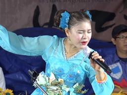 ‘YouTube’ 너, 딱 우리 스타일이야…5060·7080세대, 유튜브에 푹 빠지다