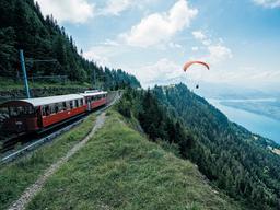 톱니바퀴 열차 타고 오른 1800m 리기산