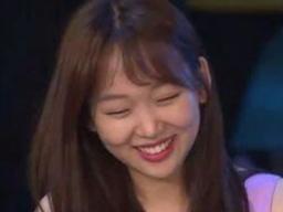 '3.3.3' 진기주, 남다른 스펙 '대기업→기자→모델'