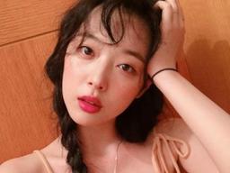 설리, 日 위안부 피해자 '기림의 날' 알렸다…네티즌 "개념 연예인"