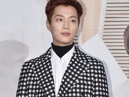 <strong>윤두준</strong>, 24일 현역 입대 자필편지 공개 "저도 놀랐습니다"