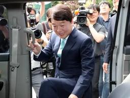 안철수 등장에 바른미래 ‘발칵’…<strong>이준석</strong> “십상시 퇴출” 맹포화