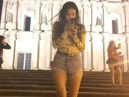 '학부형' 오윤아, 독보적 각선미..역시 모델 출신