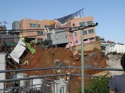 이수곤 교수 "상도<strong>유치원</strong> 5개월 전 현장조사 때 <strong>붕괴</strong>위험 경고"