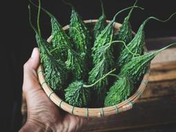 입에는 쓰지만 몸에는 <strong>좋은</strong> 채소와 <strong>과일</strong>들