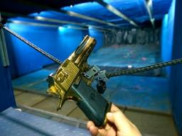 명동 실탄사격장서 숨진 30대, 전기충격기로 직원 공격 후 스스로 총 쏴